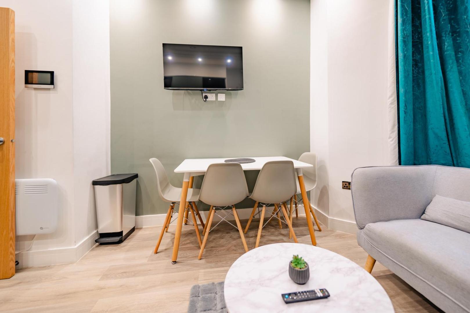 Luxury Apartments In Cardiff City Centre エクステリア 写真