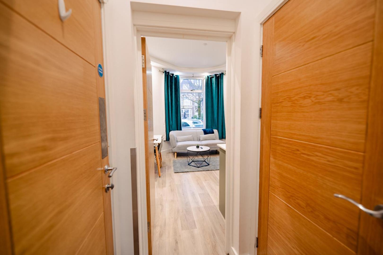 Luxury Apartments In Cardiff City Centre エクステリア 写真
